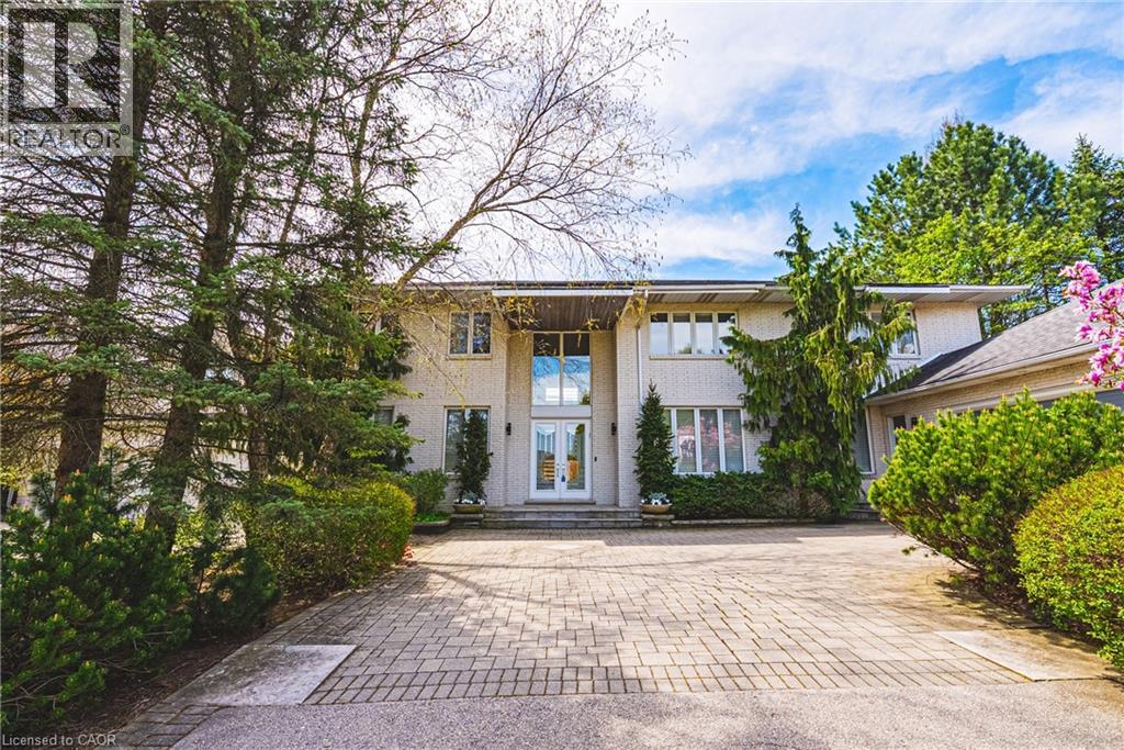 2 Anslow Court, Dundas, Ontario  L9H 6Z2 - Photo 4 - 40834803