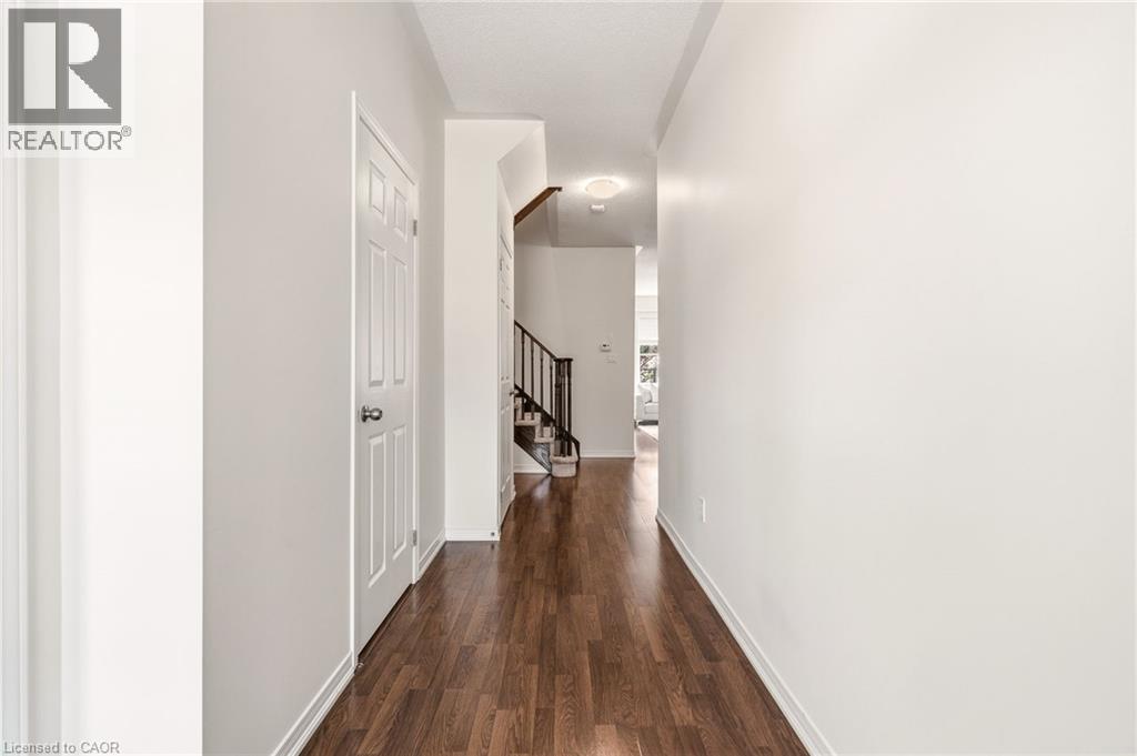 215 Nisbet Boulevard, Waterdown, Ontario L0R 2H9 - Photo 5 - 40849035