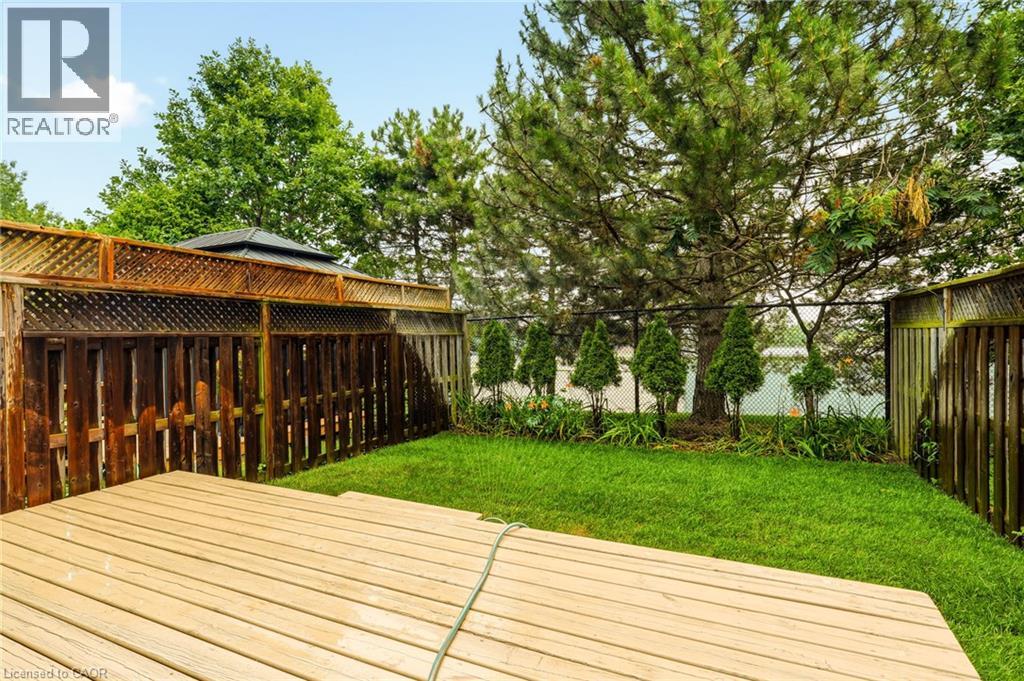 215 Nisbet Boulevard, Waterdown, Ontario L0R 2H9 - Photo 39 - 40849035