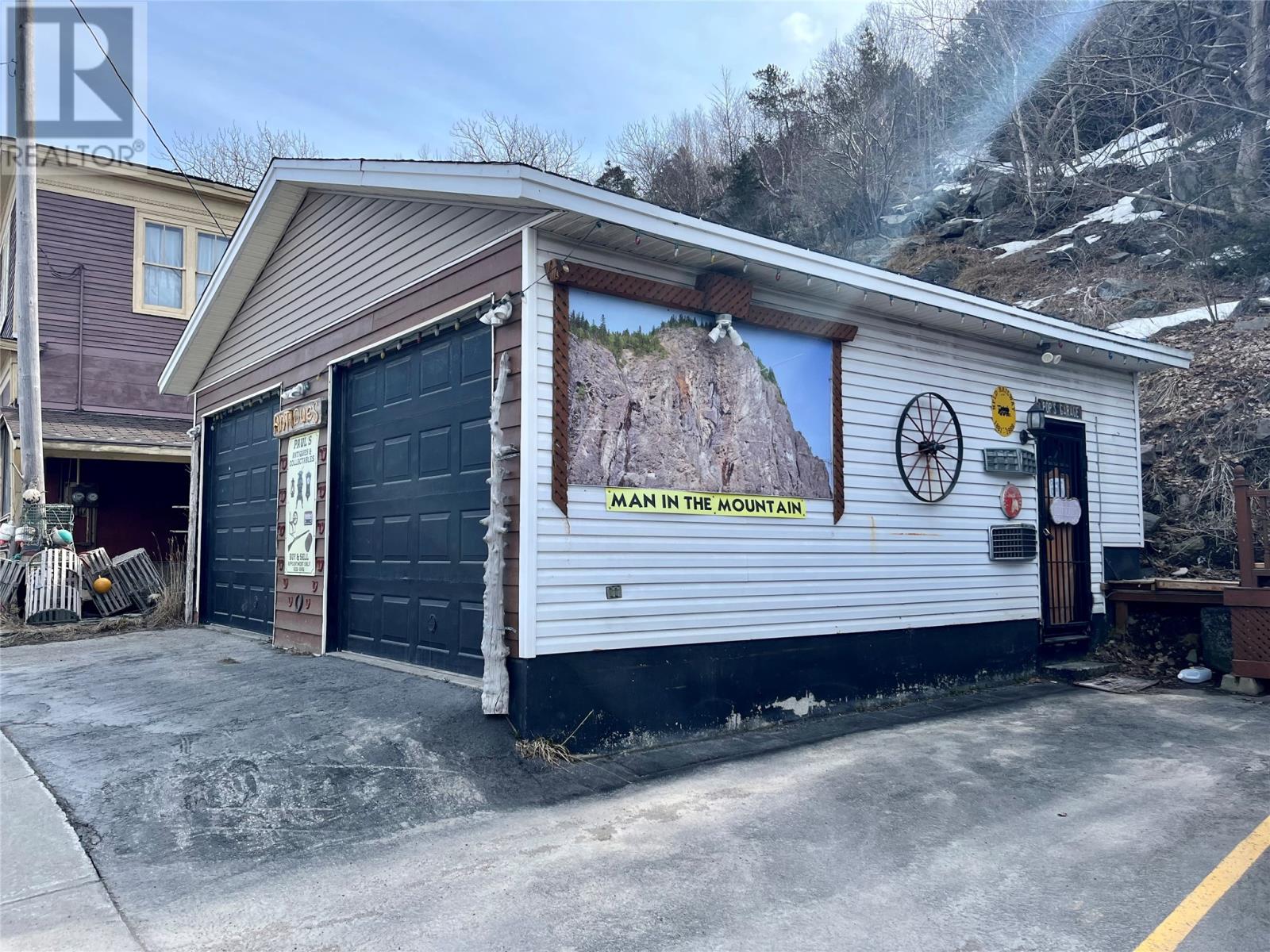 18 Humber Road, Corner Brook, Newfoundland & Labrador  A2H 1H1 - Photo 2 - 1302307