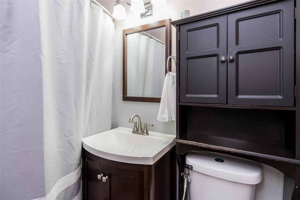 1613 Ross Avenue, Winnipeg, Manitoba  R3E 1E4 - Photo 18 - 202621297