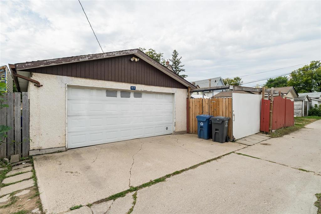 1613 Ross Avenue, Winnipeg, Manitoba  R3E 1E4 - Photo 32 - 202621297