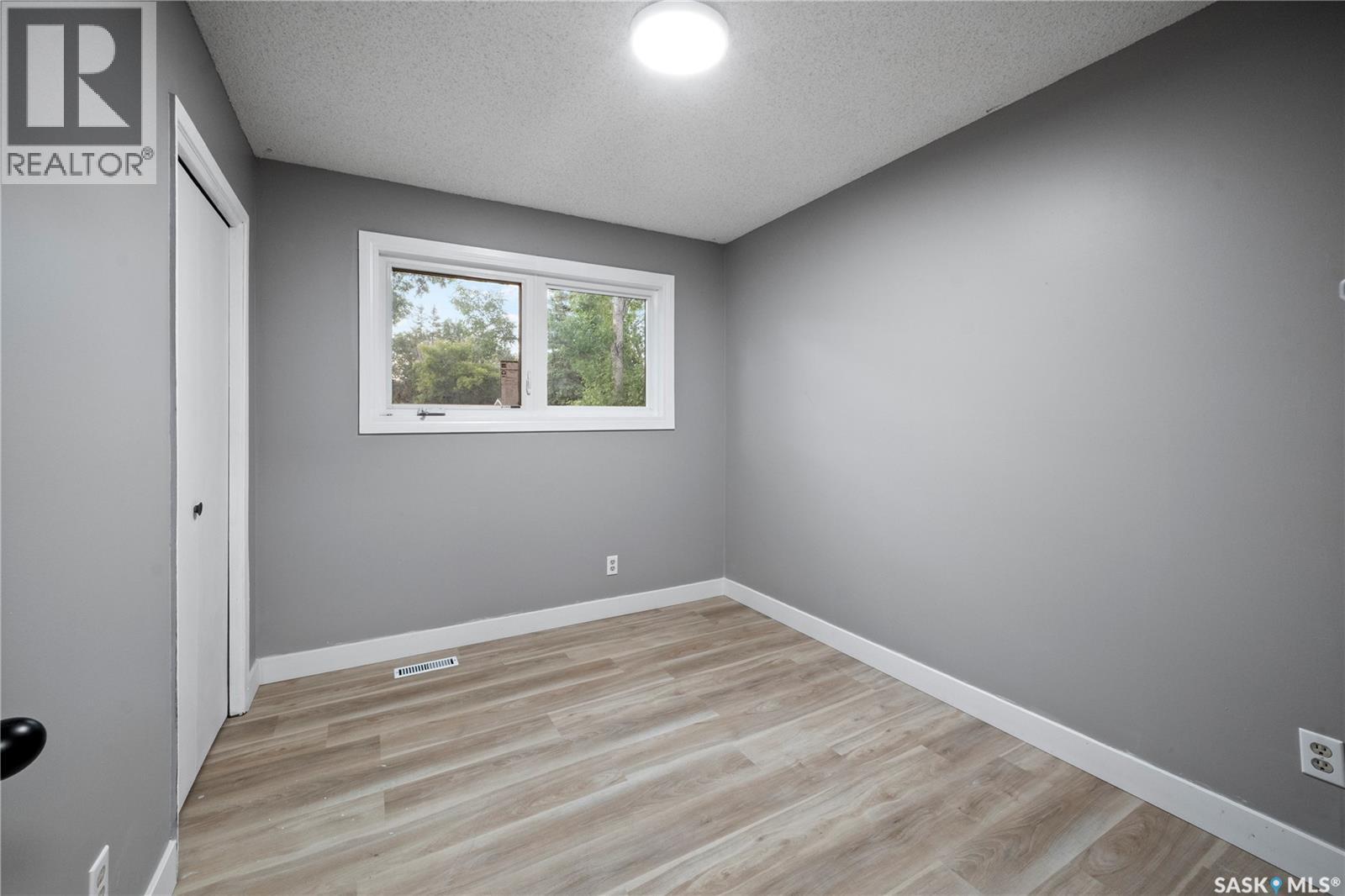 2225 Bedford Avenue E, Regina, Saskatchewan  S4N 0H1 - Photo 15 - SK046550