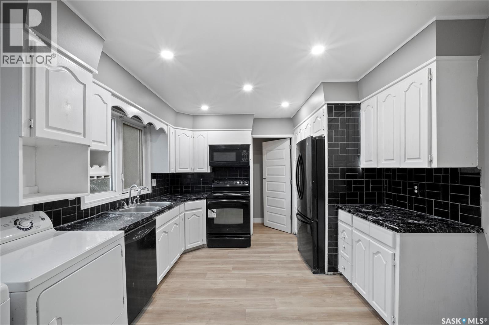 2225 Bedford Avenue E, Regina, Saskatchewan  S4N 0H1 - Photo 8 - SK046550