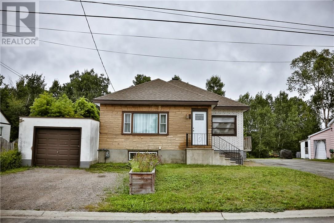 40 Vaughan, Capreol, Ontario  P0P 1H0 - Photo 2 - 2129931