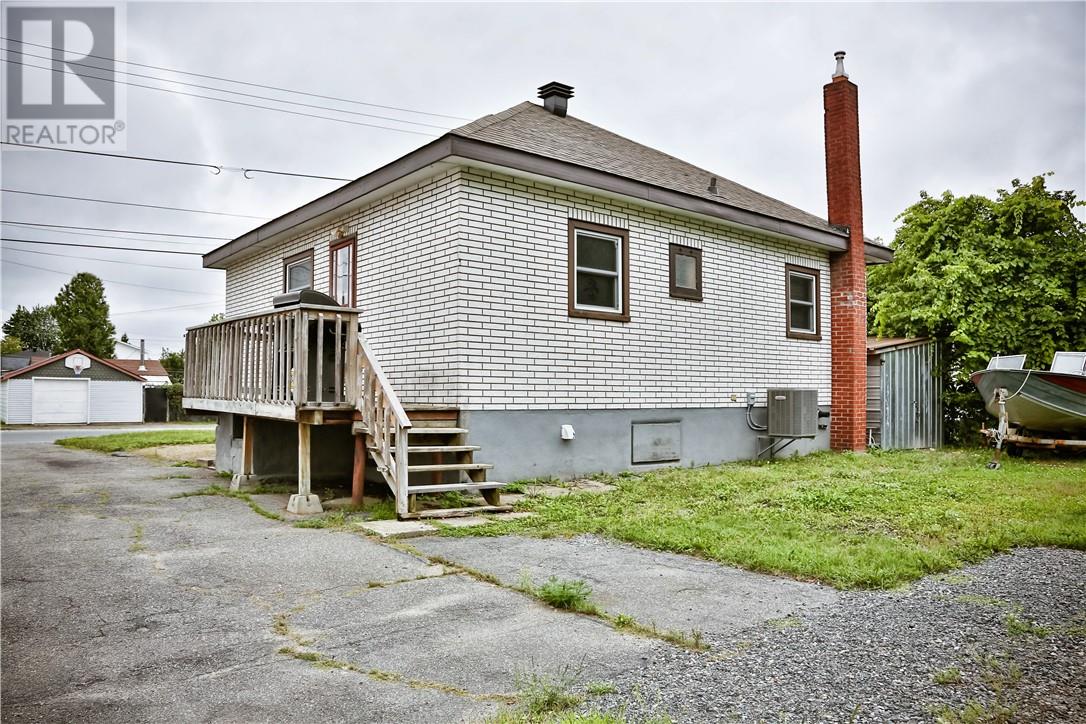 40 Vaughan, Capreol, Ontario  P0P 1H0 - Photo 3 - 2129931
