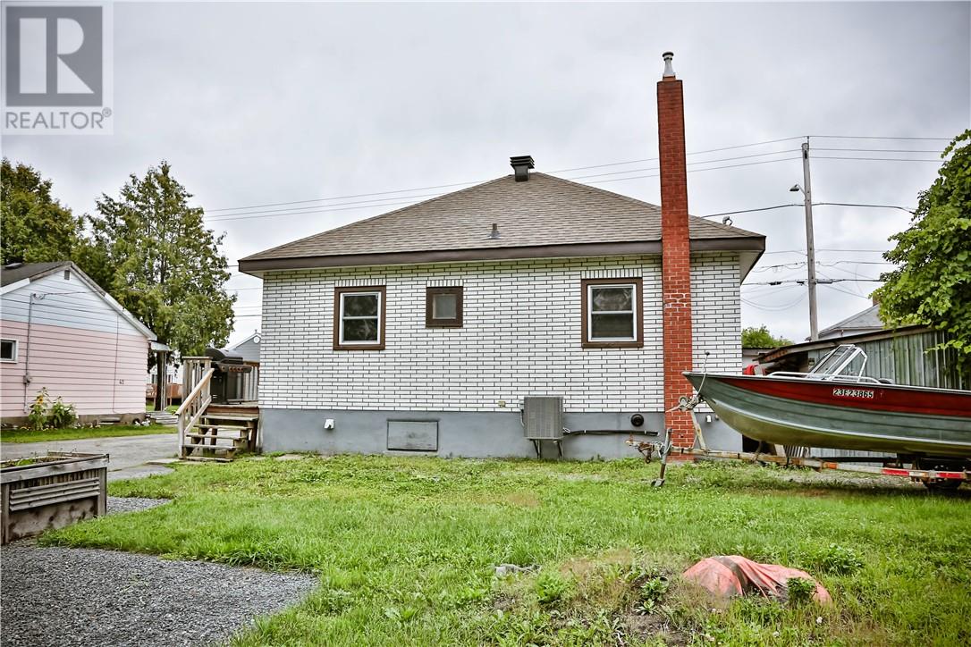 40 Vaughan, Capreol, Ontario  P0P 1H0 - Photo 4 - 2129931