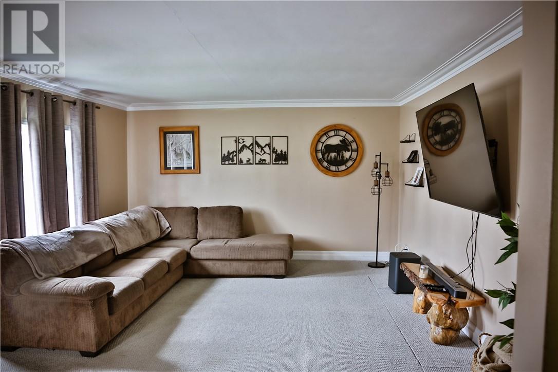 40 Vaughan, Capreol, Ontario  P0P 1H0 - Photo 5 - 2129931