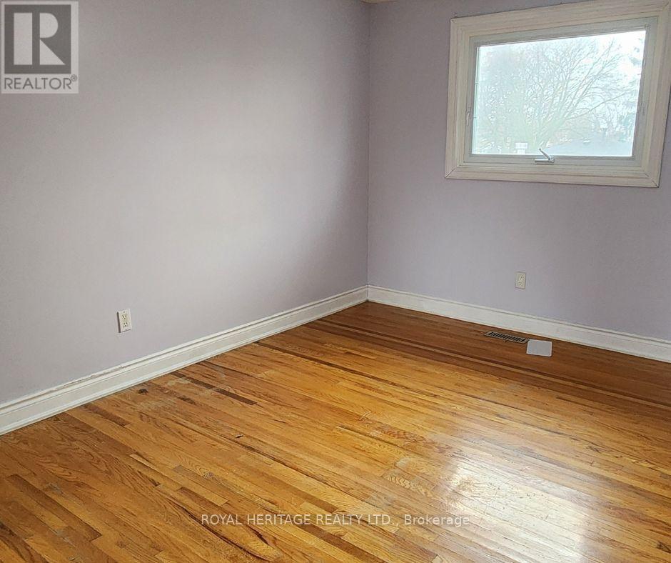Main - 975 Hawthorne Court, Oshawa, Ontario  L1H 2H4 - Photo 17 - E13709248