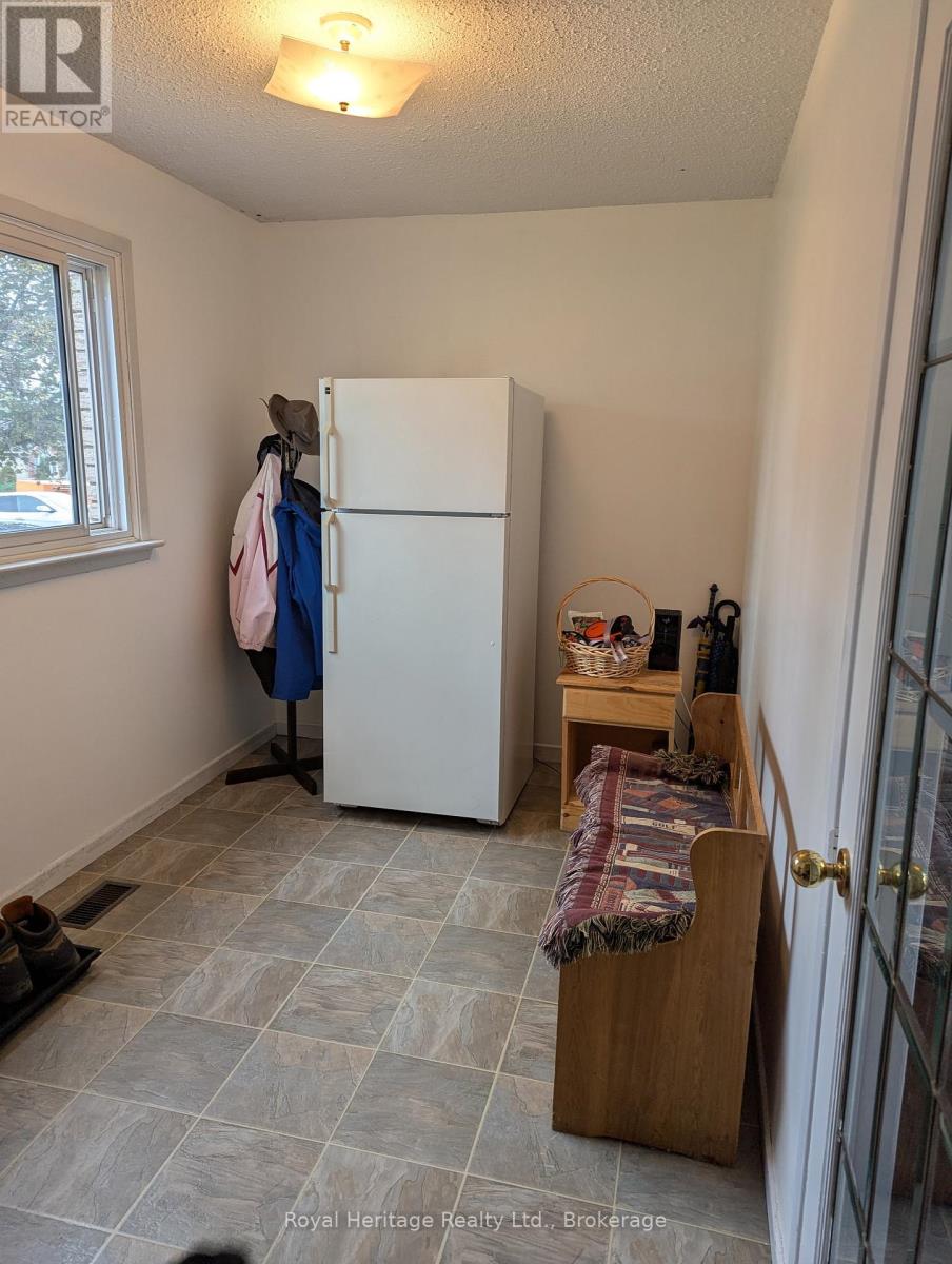 36 Riverview Road, Kawartha Lakes, Ontario  K9V 1B3 - Photo 4 - X13709288