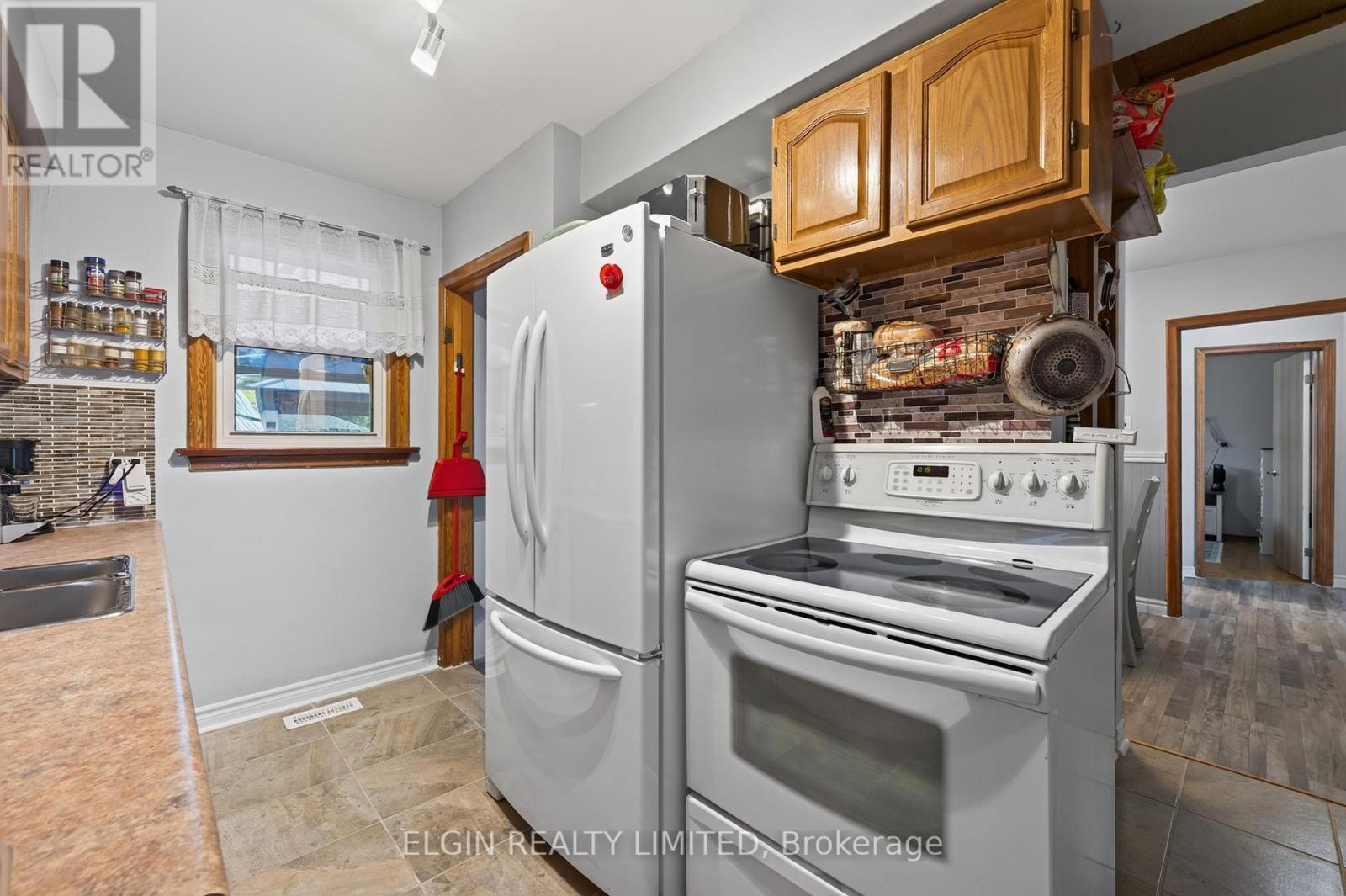 32 Coyne Street, St. Thomas, Ontario  N5R 4X8 - Photo 10 - X13709224