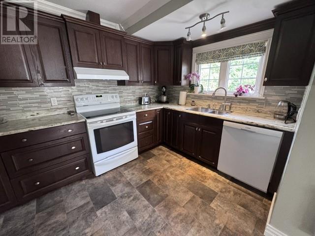 29 Hawker Crescent, Gander, Newfoundland & Labrador   - Photo 19 - 1302319