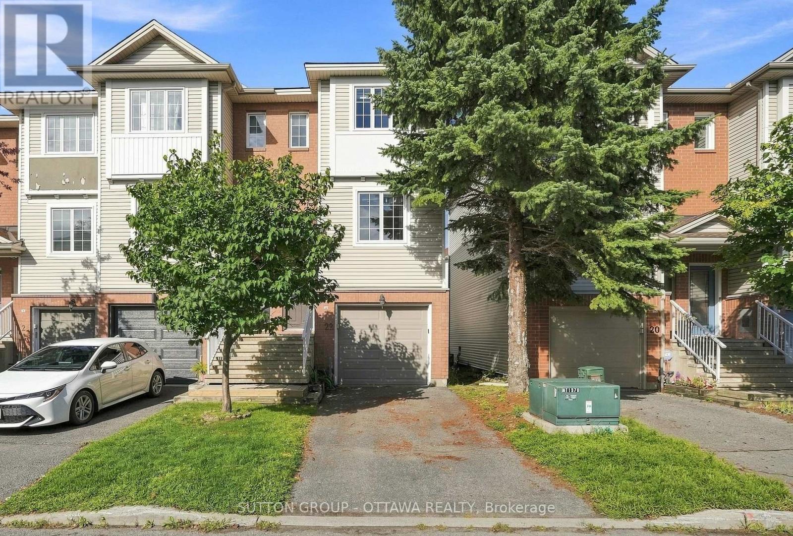 22 Manhattan Crescent, Ottawa, Ontario  K2C 4B4 - Photo 1 - X13709294