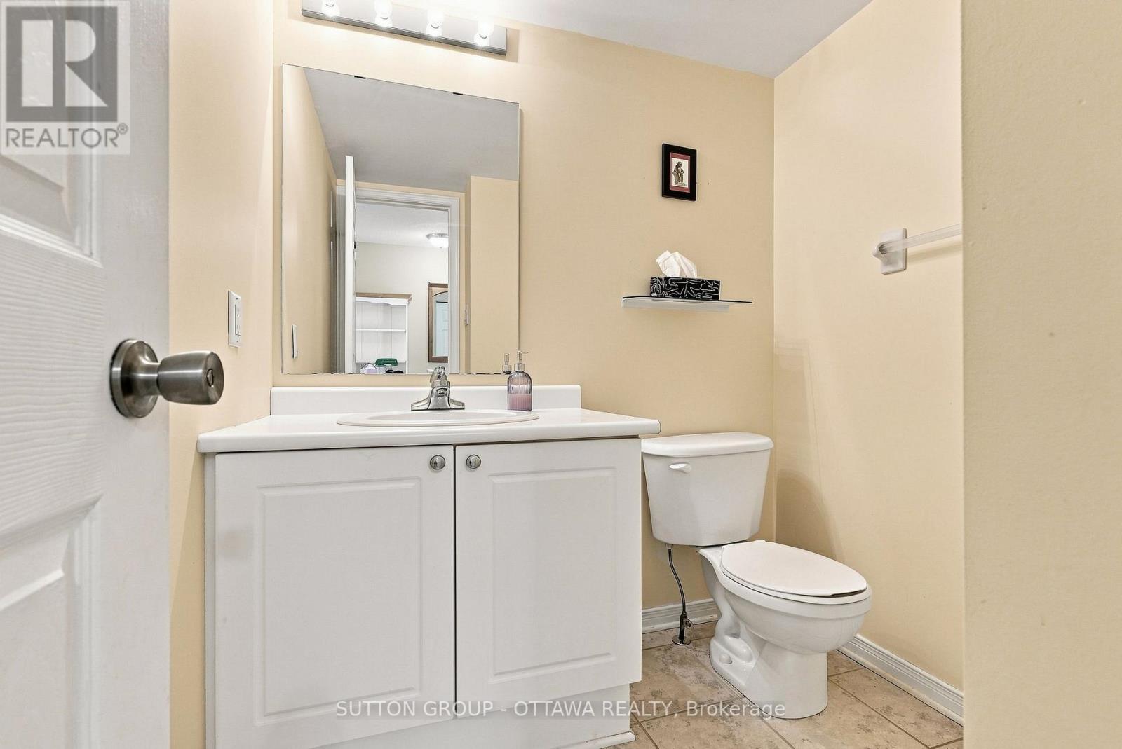 22 Manhattan Crescent, Ottawa, Ontario  K2C 4B4 - Photo 9 - X13709294