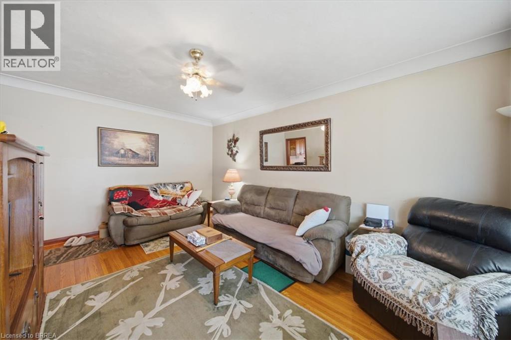 16 Mintern Avenue, Brantford, Ontario  N3S 1K6 - Photo 7 - 40858001