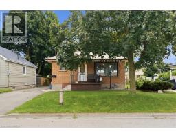16 MINTERN Avenue, Brantford, Ontario