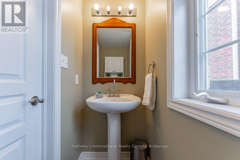12 Bousfield Court, Hamilton, Ontario  L0R 2H1 - Photo 18 - X13709222