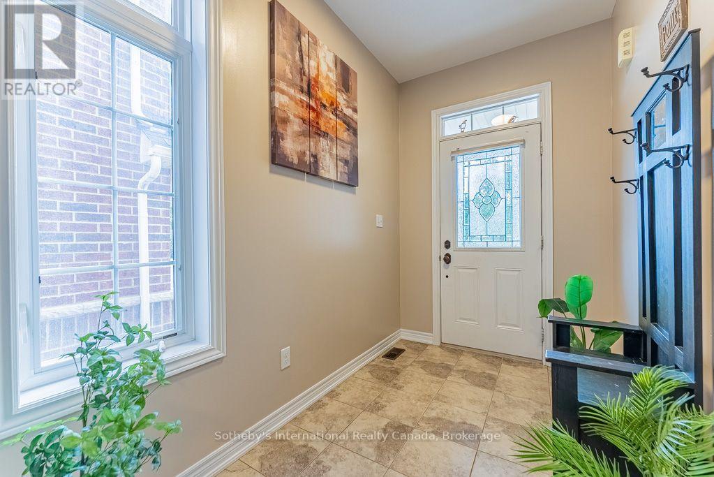 12 Bousfield Court, Hamilton, Ontario  L0R 2H1 - Photo 7 - X13709222