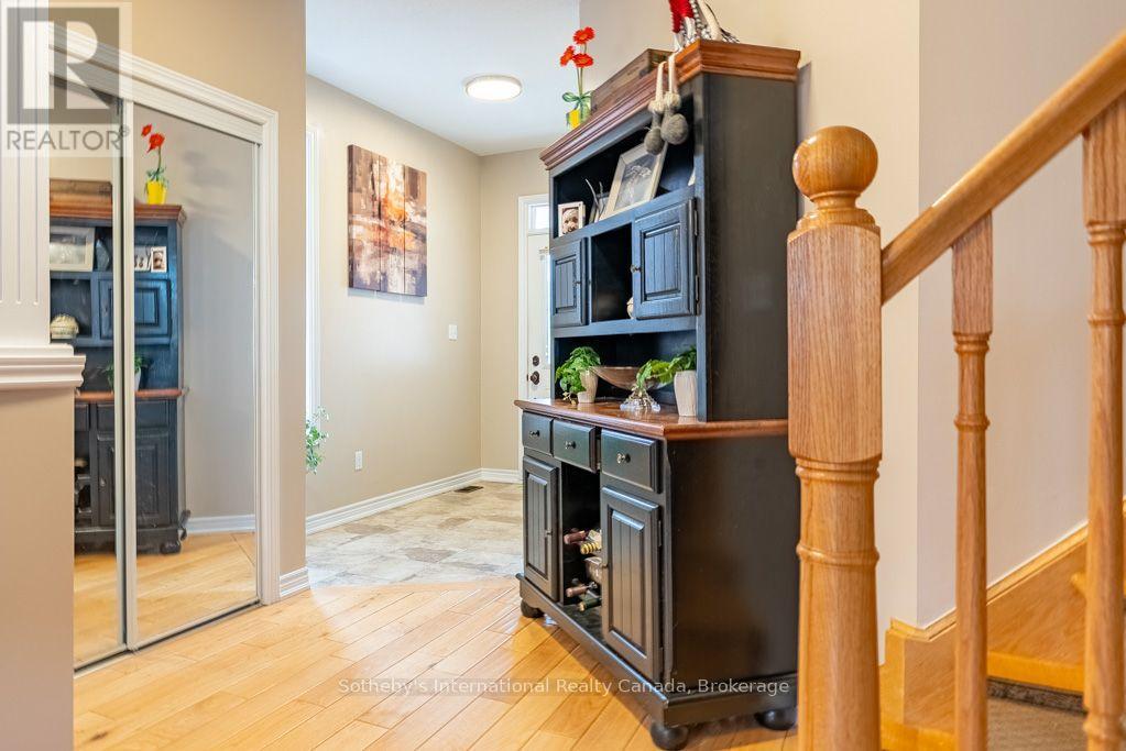 12 Bousfield Court, Hamilton, Ontario  L0R 2H1 - Photo 8 - X13709222