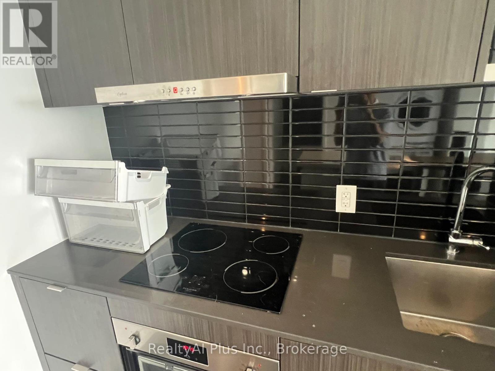 5309 - 88 Harbour Street, Toronto, Ontario  M5J 0C3 - Photo 13 - C13709230