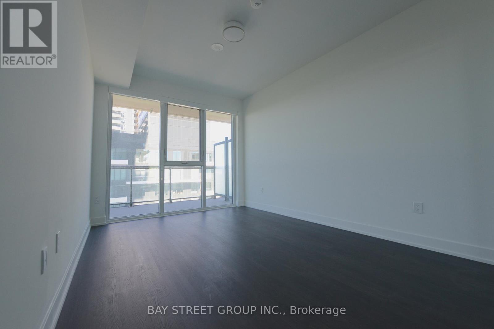 30 Inn On The Park Drive, Toronto, Ontario M3C 0P7 - Photo 10 - C13709280