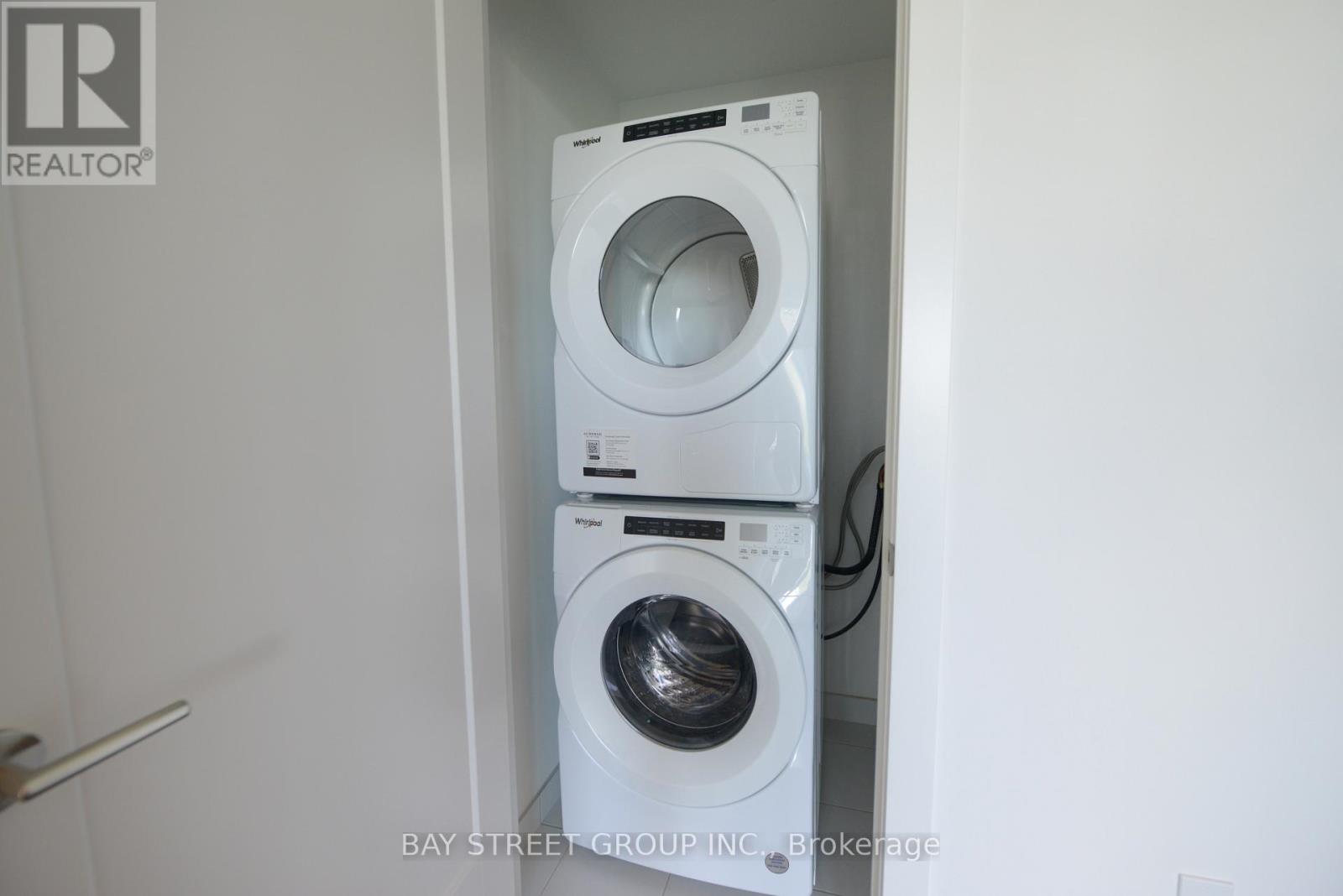 30 Inn On The Park Drive, Toronto, Ontario M3C 0P7 - Photo 11 - C13709280