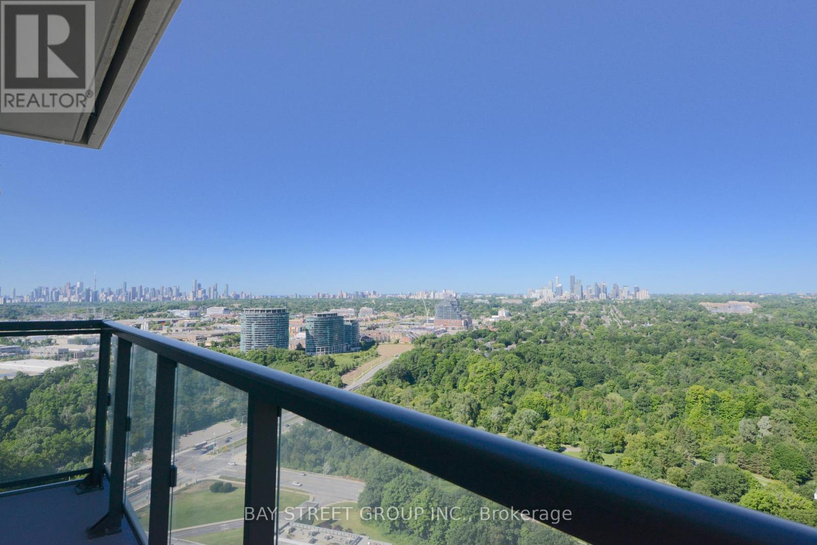 30 Inn On The Park Drive, Toronto, Ontario M3C 0P7 - Photo 13 - C13709280