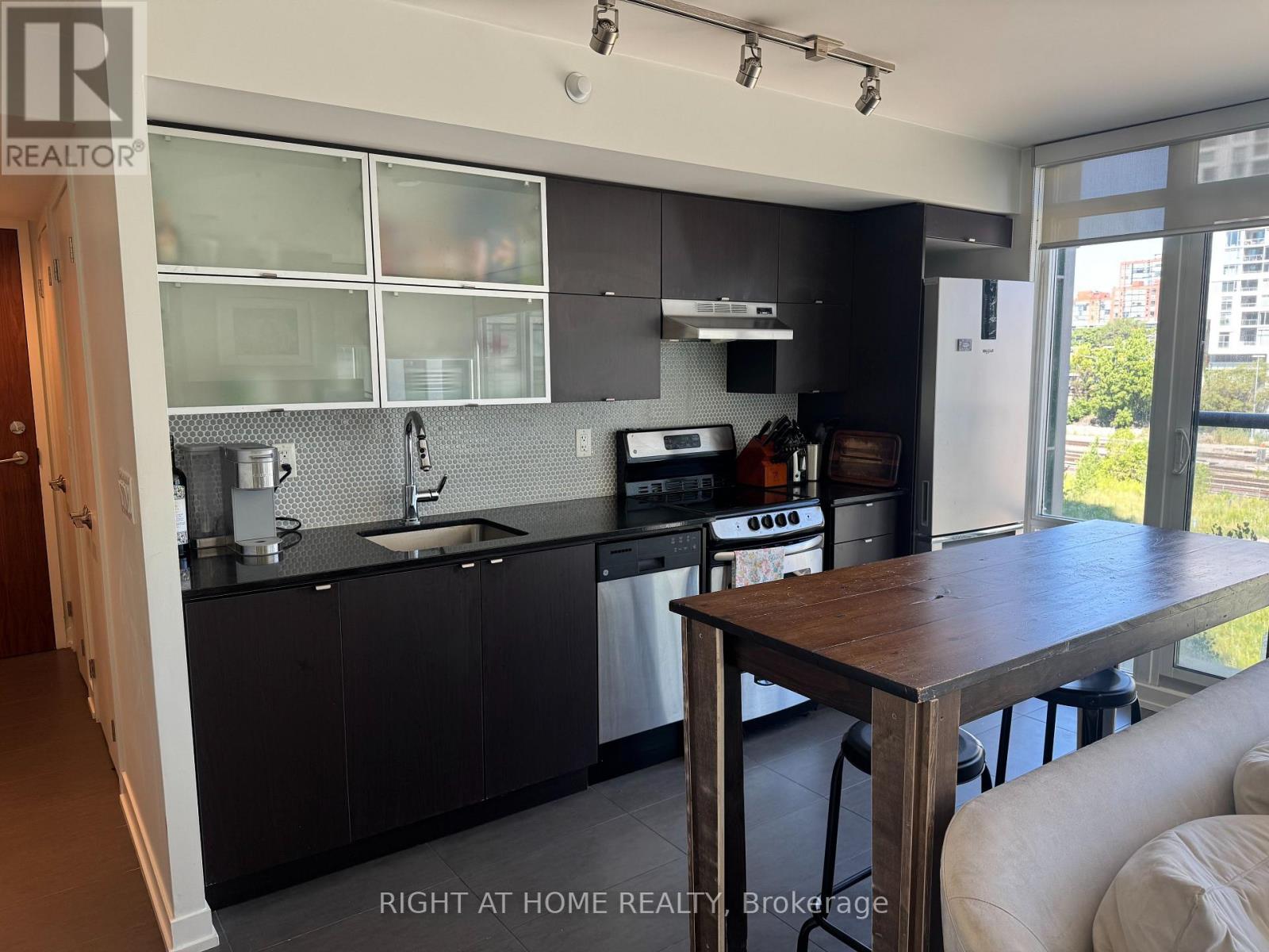 204 - 170 Fort York Boulevard, Toronto, Ontario  M5V 0E6 - Photo 7 - C13709314