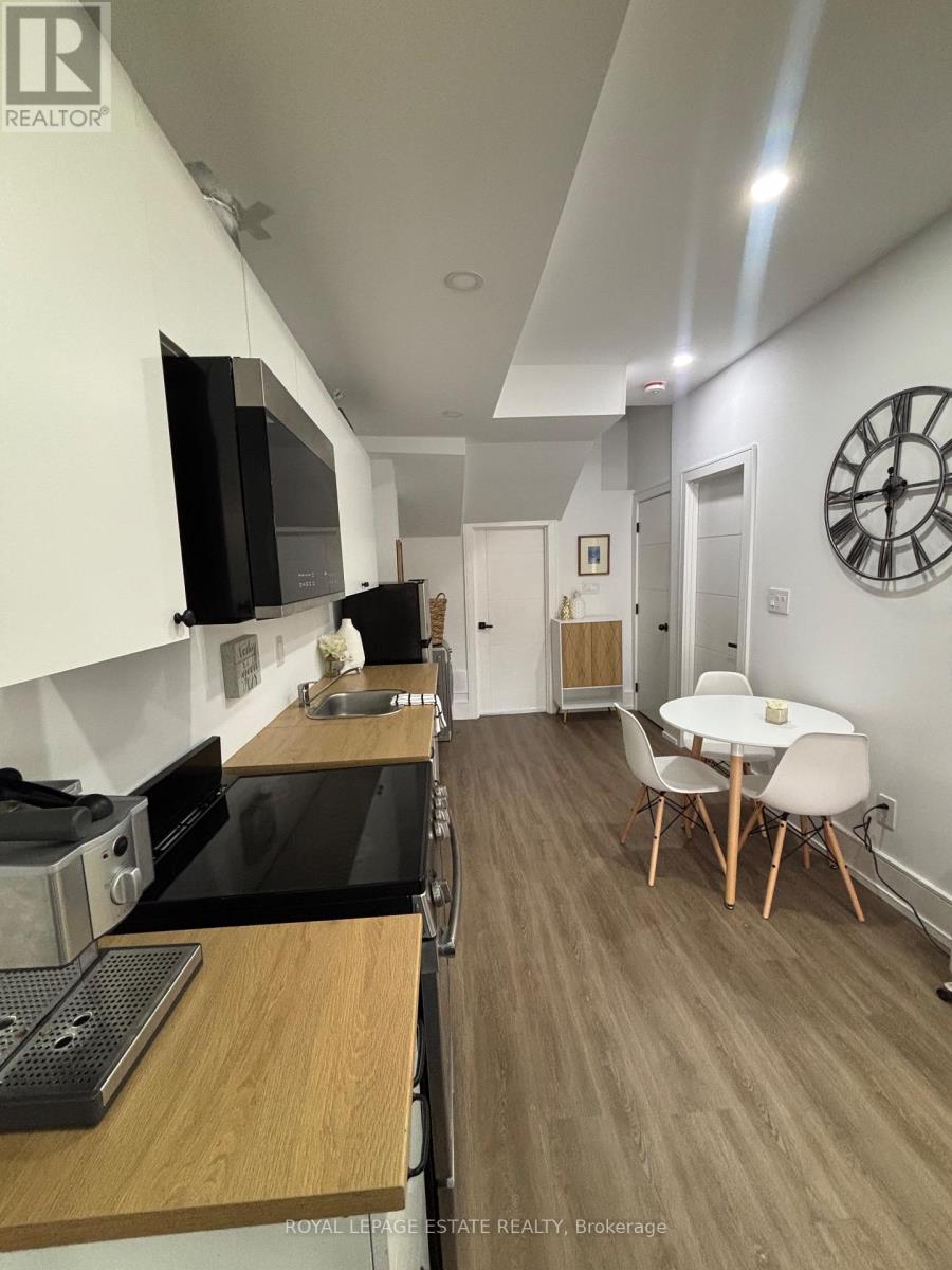 150 Warden Avenue, Toronto, Ontario  M1N 2Z4 - Photo 3 - E13709210