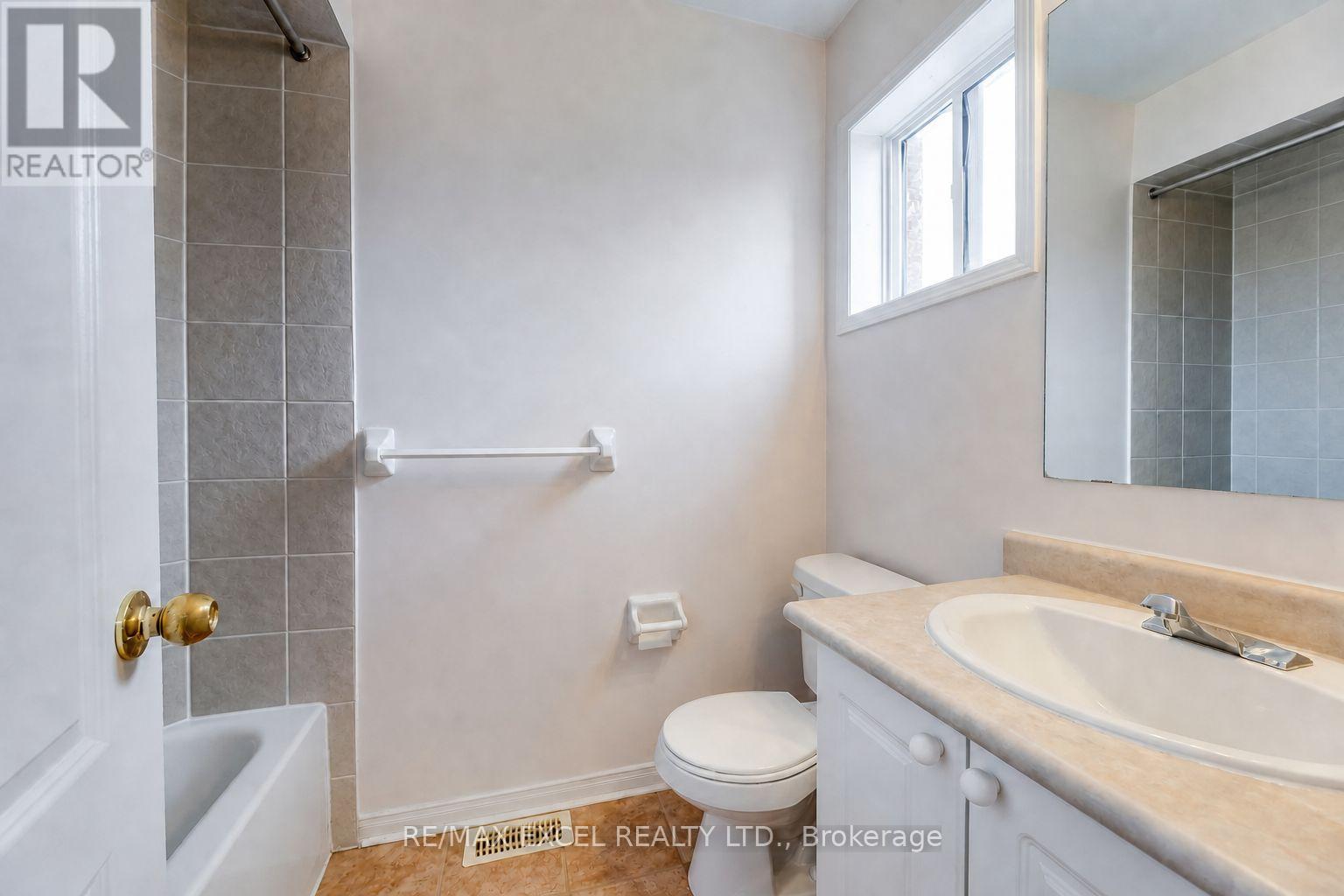 50 Casabel Drive, Vaughan, Ontario  L6A 3L7 - Photo 9 - N13709242