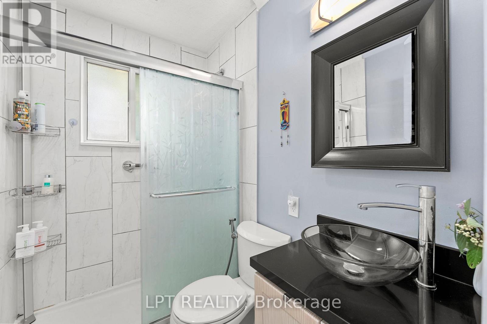31 Patrick Drive, Aurora, Ontario  L4G 2A6 - Photo 23 - N13709254