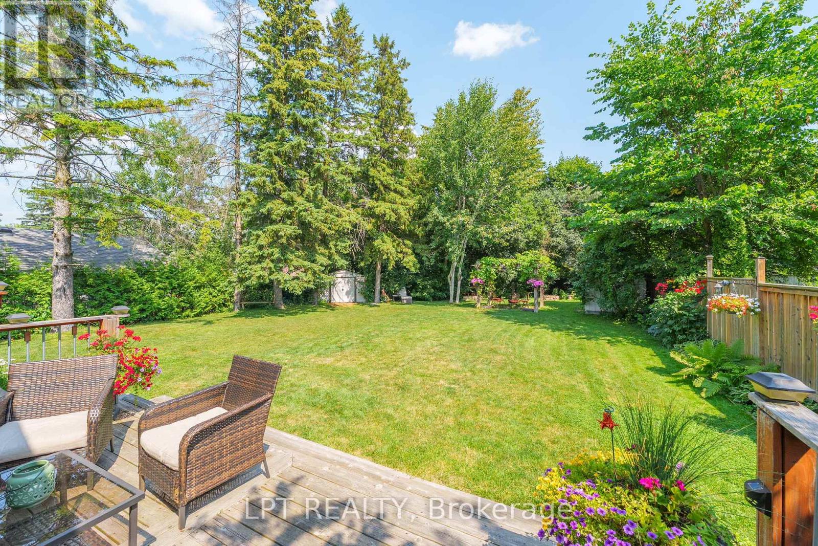 31 Patrick Drive, Aurora, Ontario  L4G 2A6 - Photo 33 - N13709254
