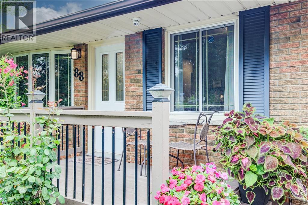 88 Pinedale Drive, Kitchener, Ontario  N2E 1J7 - Photo 4 - 40857769