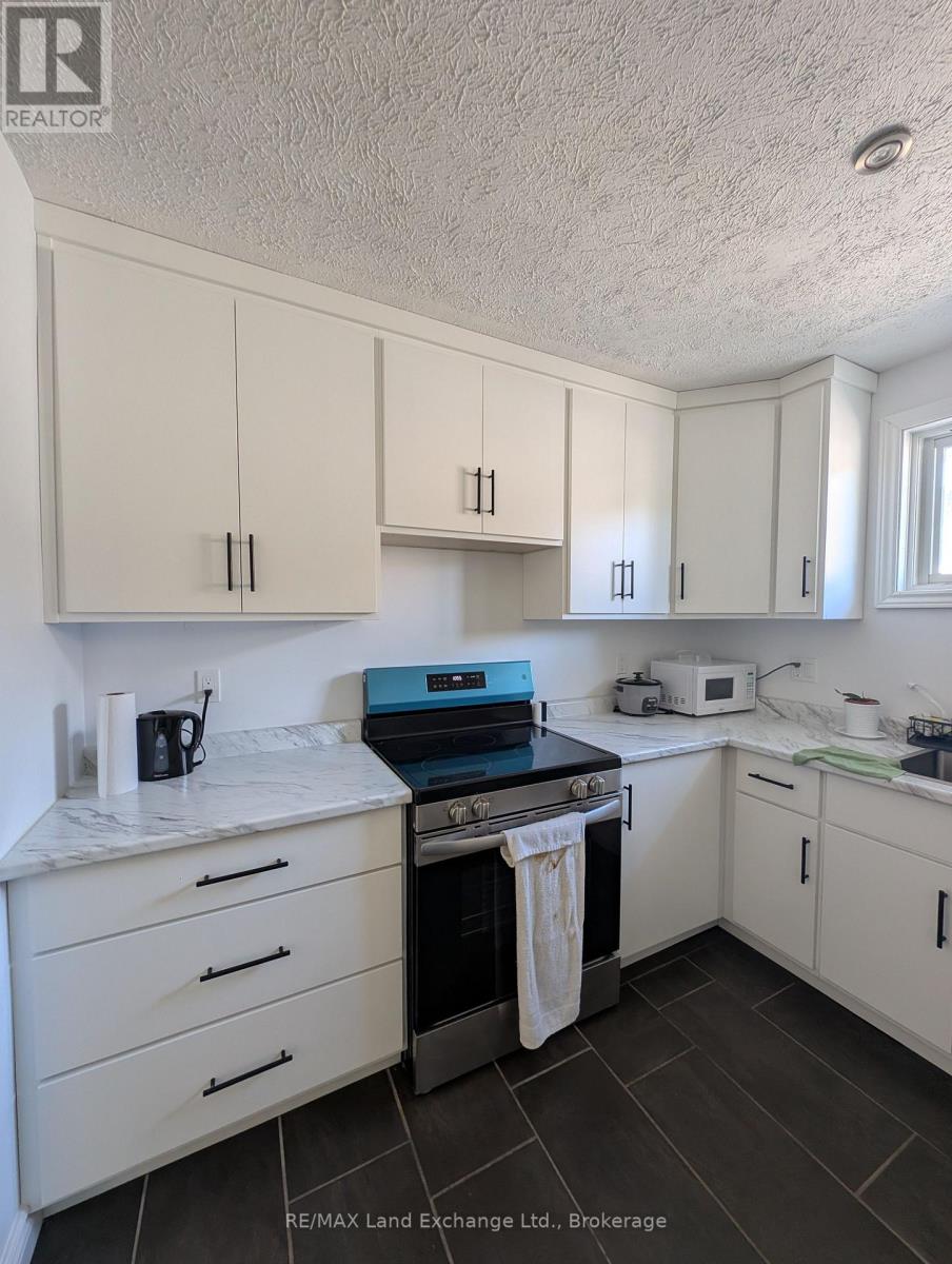 185 Bricker Street, Saugeen Shores, Ontario  N0H 2C1 - Photo 16 - X13709234