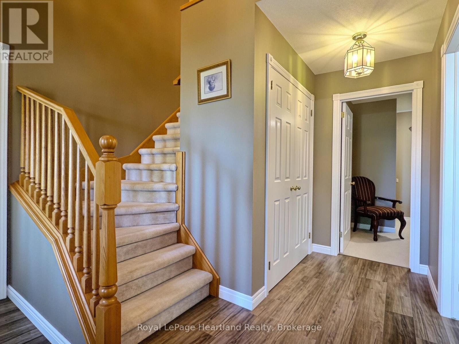 155 Victoria Drive, South Huron, Ontario  N0M 1K0 - Photo 6 - X13709286