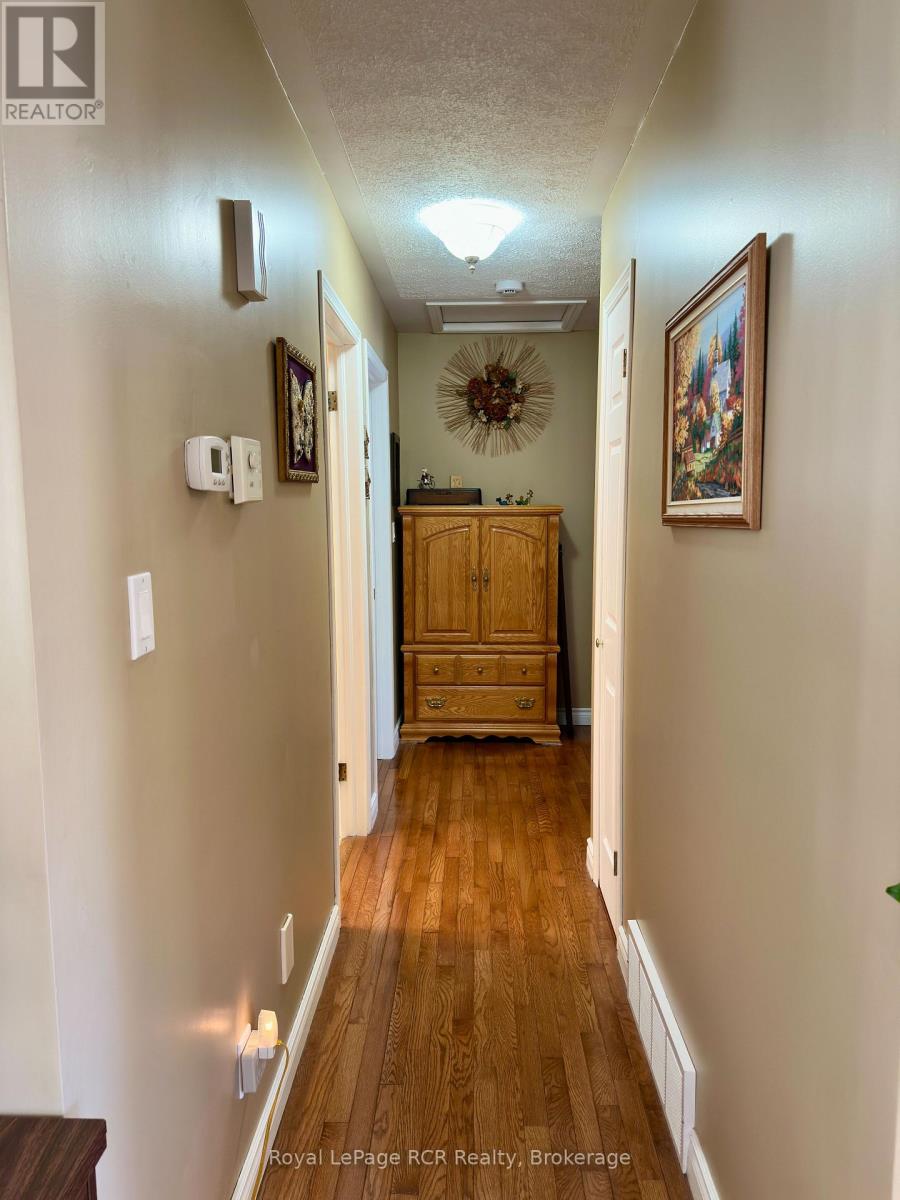 238 4th Street Crescent, Hanover, Ontario  N4N 3S2 - Photo 25 - X13709316