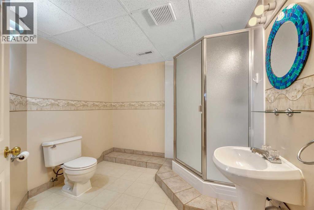 1, 15 Rocky Ridge Gate Nw, Calgary, Alberta  T3G 4P6 - Photo 37 - A2321069