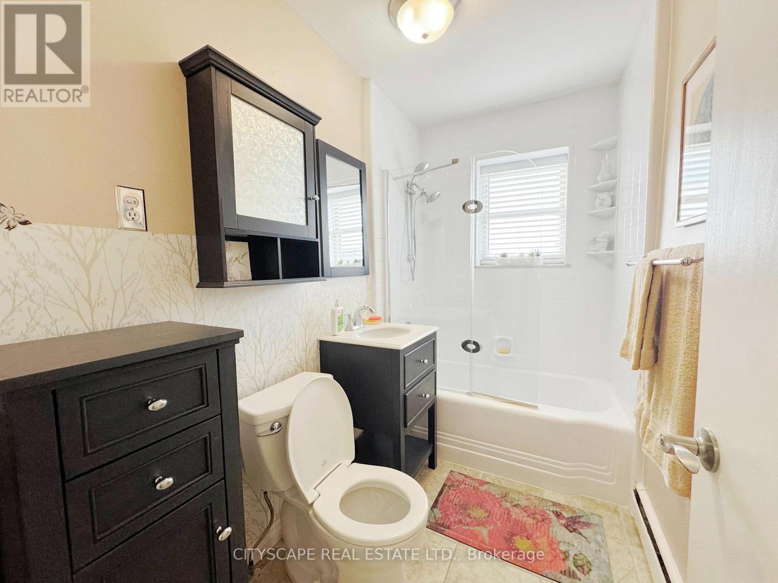25 - 824 Brant Street, Burlington, Ontario  L7R 2J5 - Photo 23 - W13596348