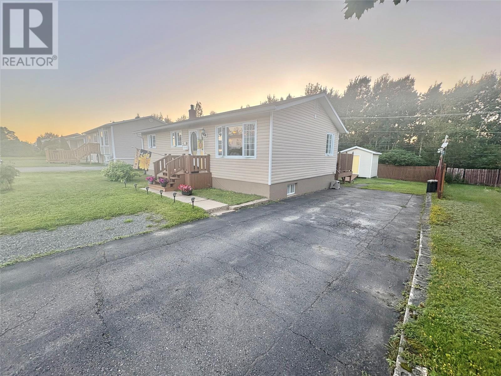 119 Brown Avenue, Grand Falls Windsor, Newfoundland & Labrador