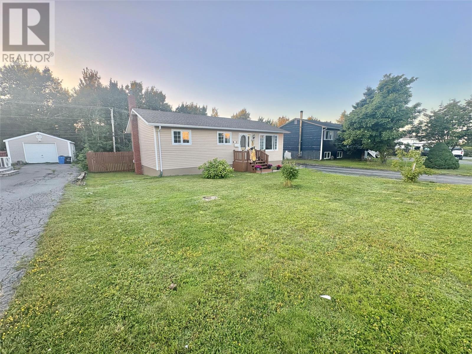 119 Brown Avenue, Grand Falls Windsor, Newfoundland & Labrador  A2A 2L2 - Photo 8 - 1302234