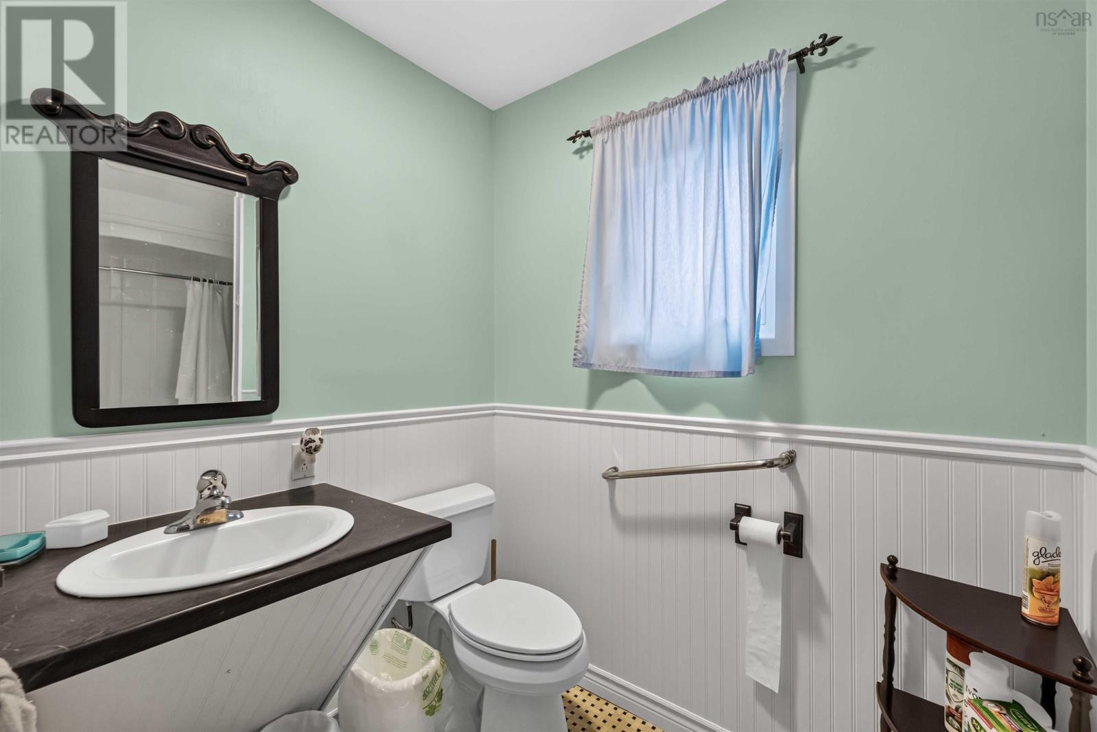 1008 Country Club Boulevard, New Minas, Nova Scotia  B4N 4W8 - Photo 37 - 202621423