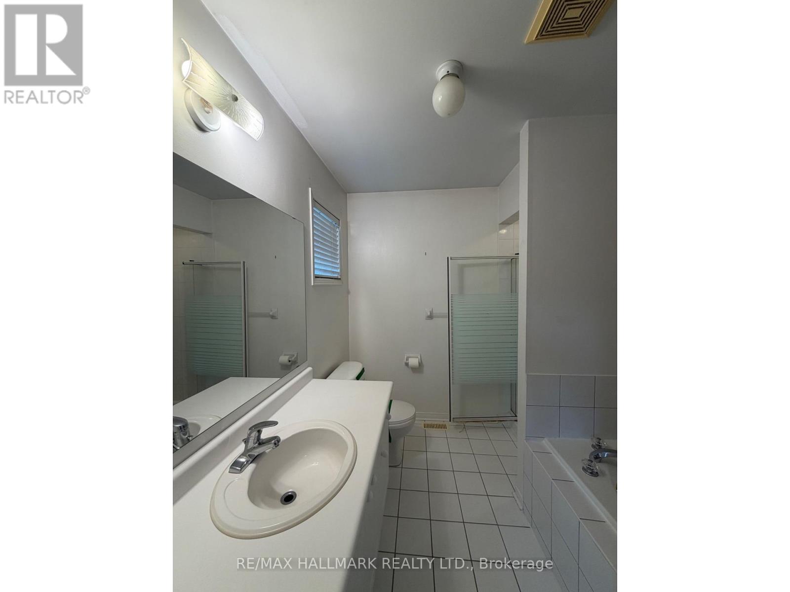 50 Farthingale Crescent, Brampton, Ontario  L7A 1W7 - Photo 18 - W13709208