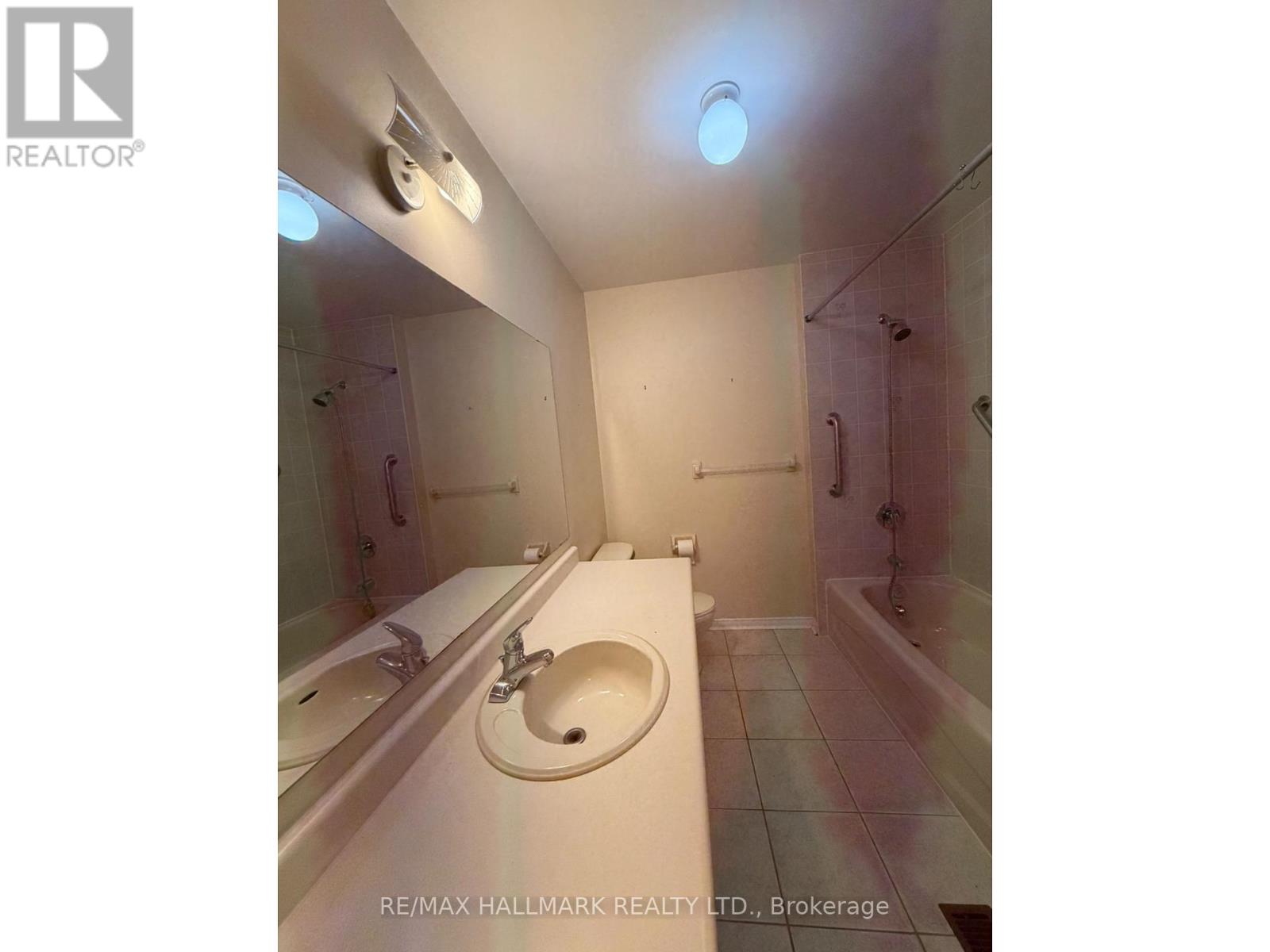 50 Farthingale Crescent, Brampton, Ontario  L7A 1W7 - Photo 21 - W13709208