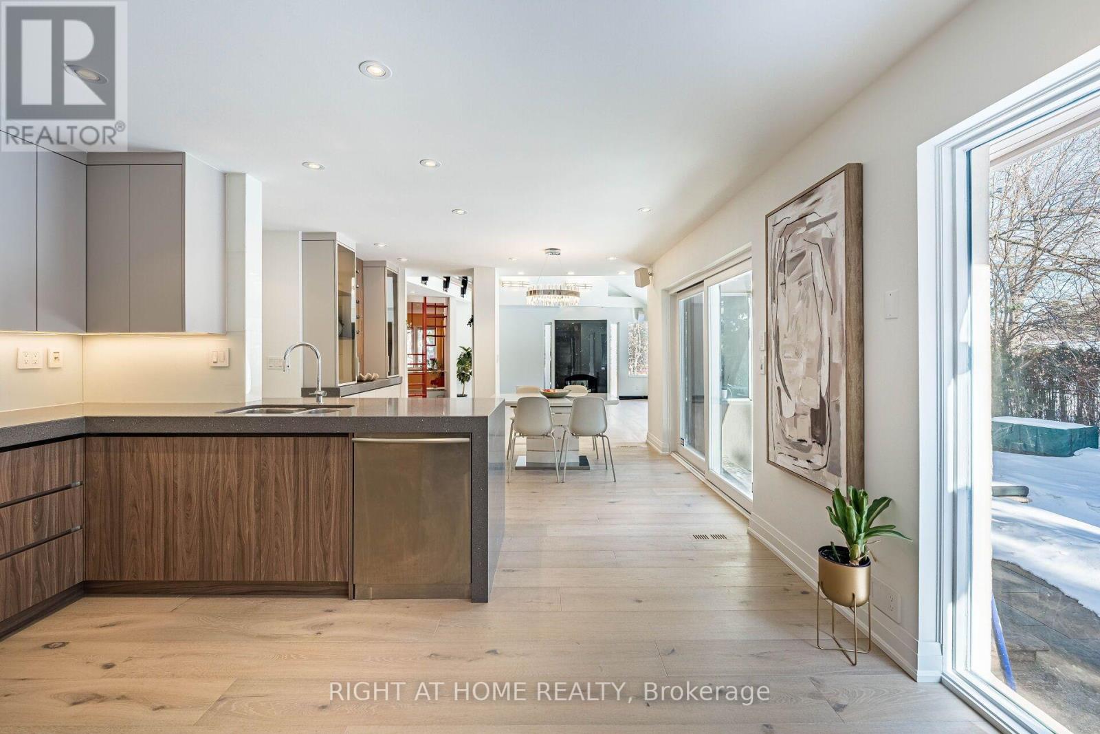 1 Friars Lane, Toronto, Ontario  M9A 1T6 - Photo 15 - W13709240