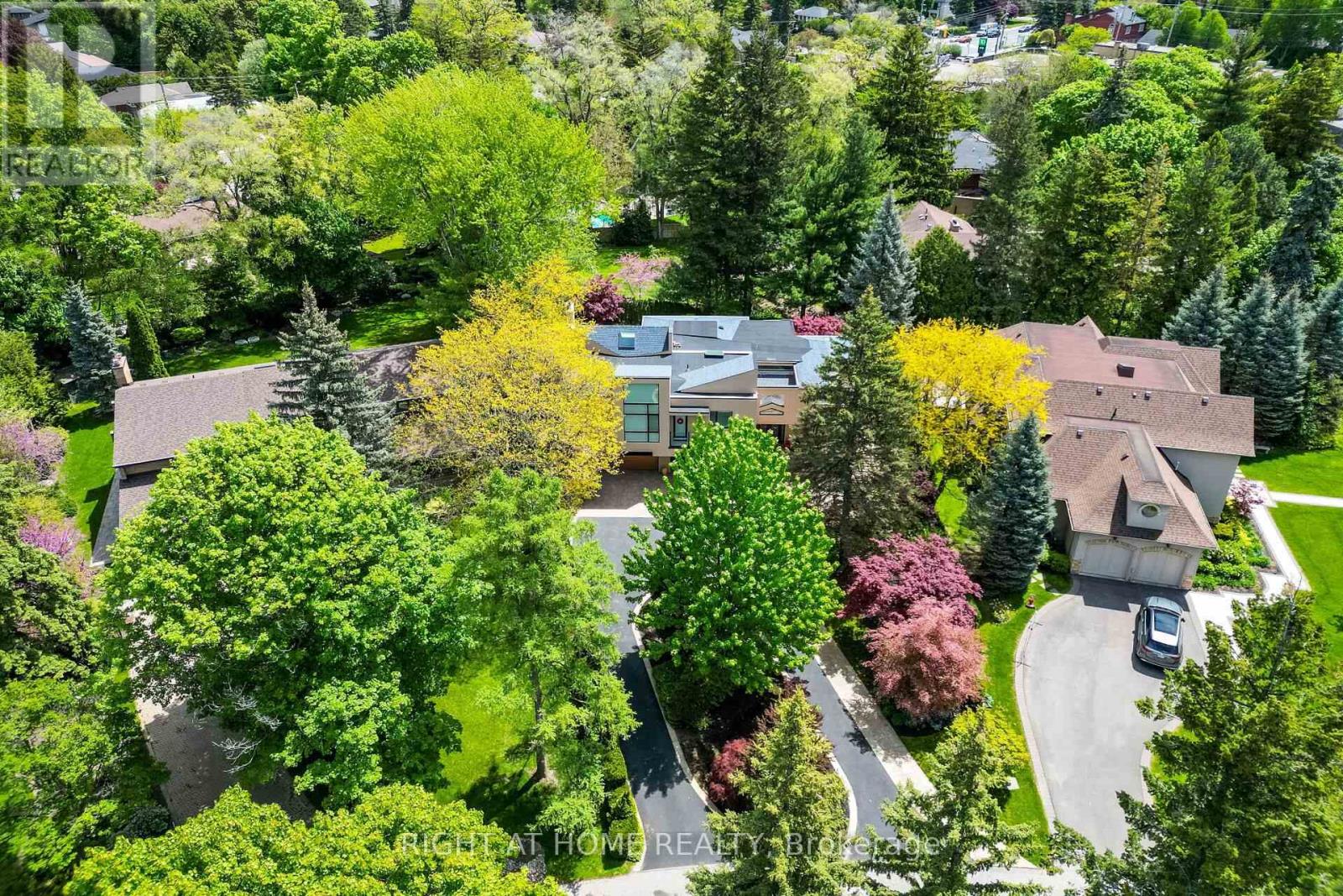 1 Friars Lane, Toronto, Ontario  M9A 1T6 - Photo 6 - W13709240