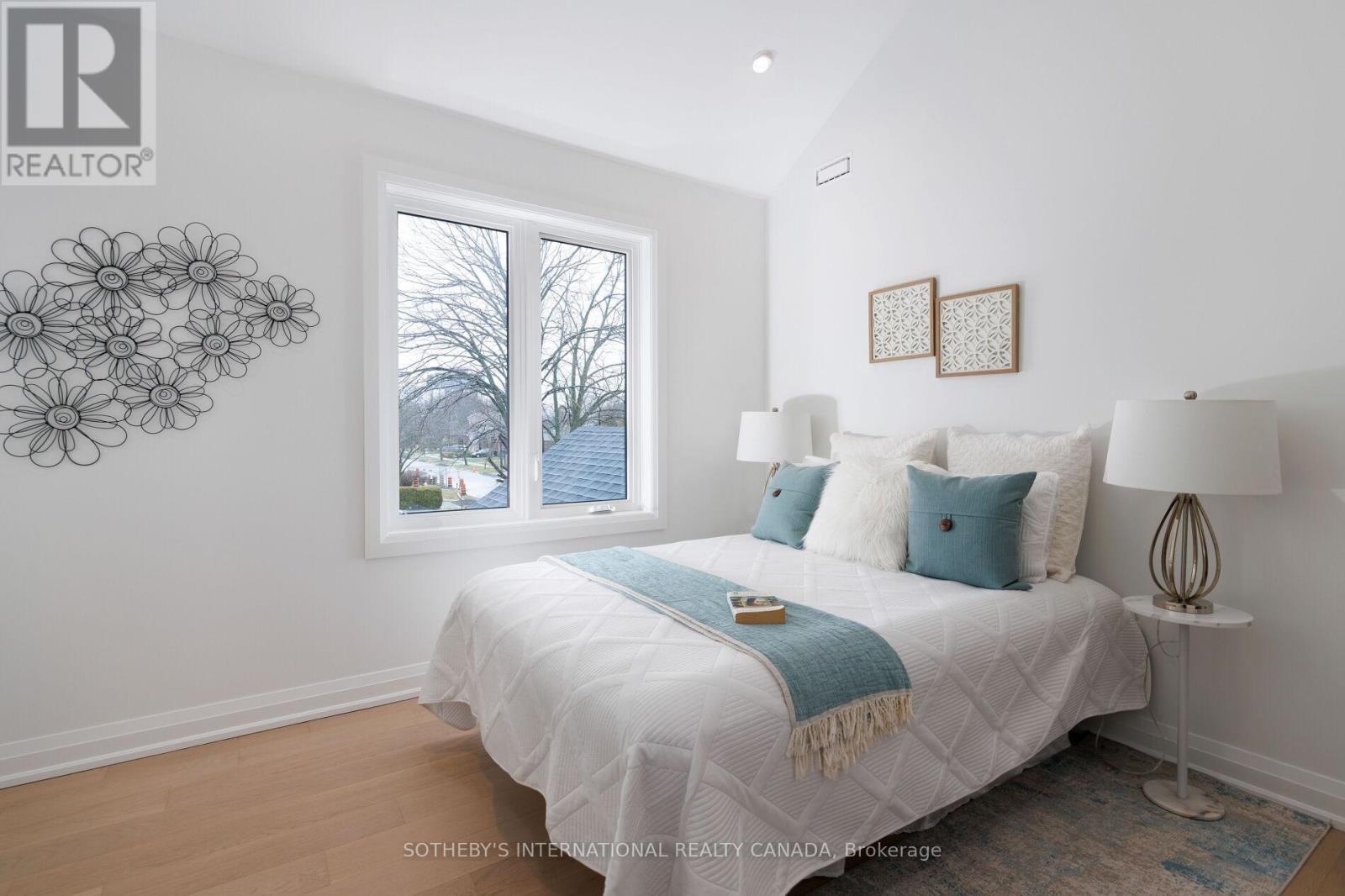 118 Warwood Road, Toronto, Ontario  M9B 5B7 - Photo 33 - W13709262