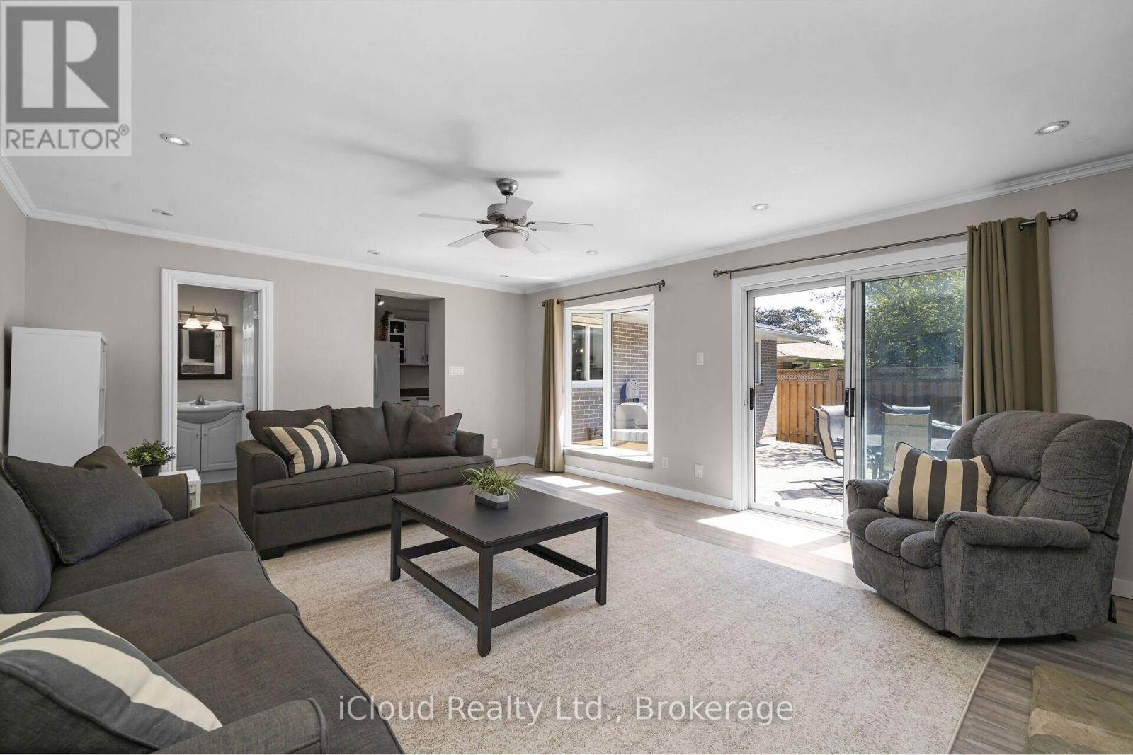 128 Elmore Drive, Halton Hills, Ontario  L7J 1T2 - Photo 17 - W13709266