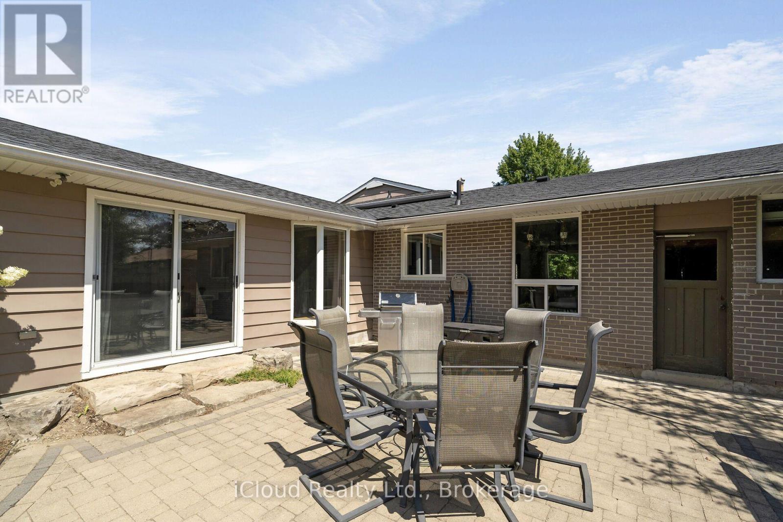 128 Elmore Drive, Halton Hills, Ontario  L7J 1T2 - Photo 35 - W13709266