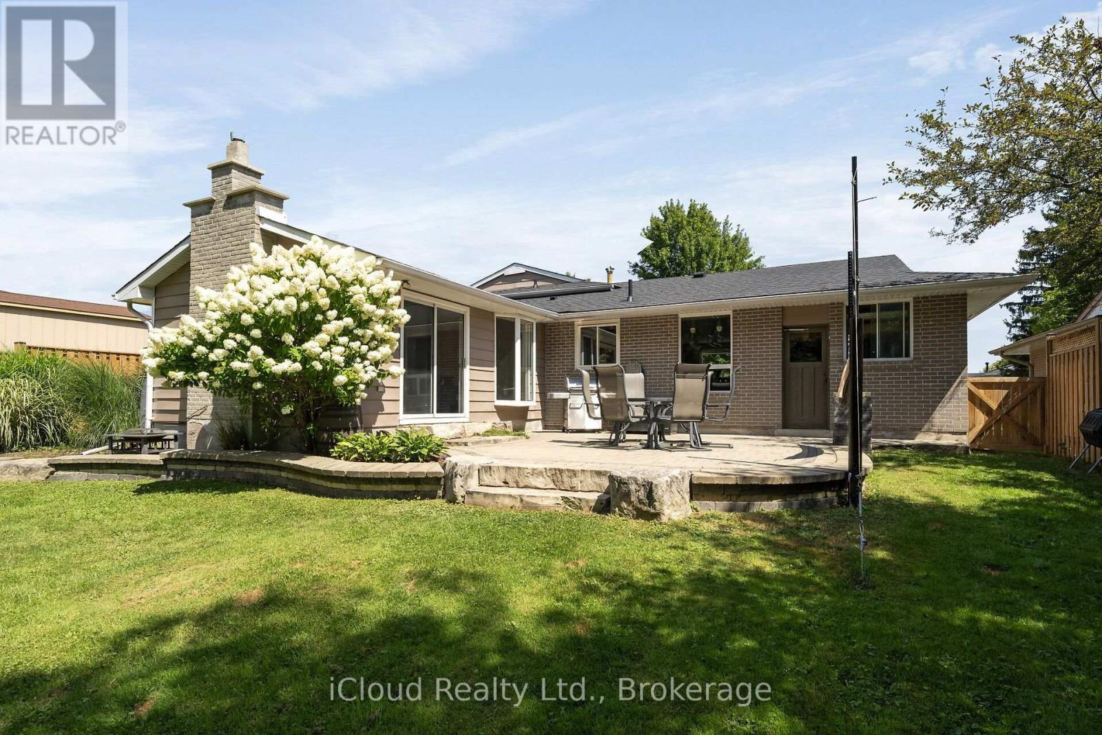 128 Elmore Drive, Halton Hills, Ontario  L7J 1T2 - Photo 39 - W13709266