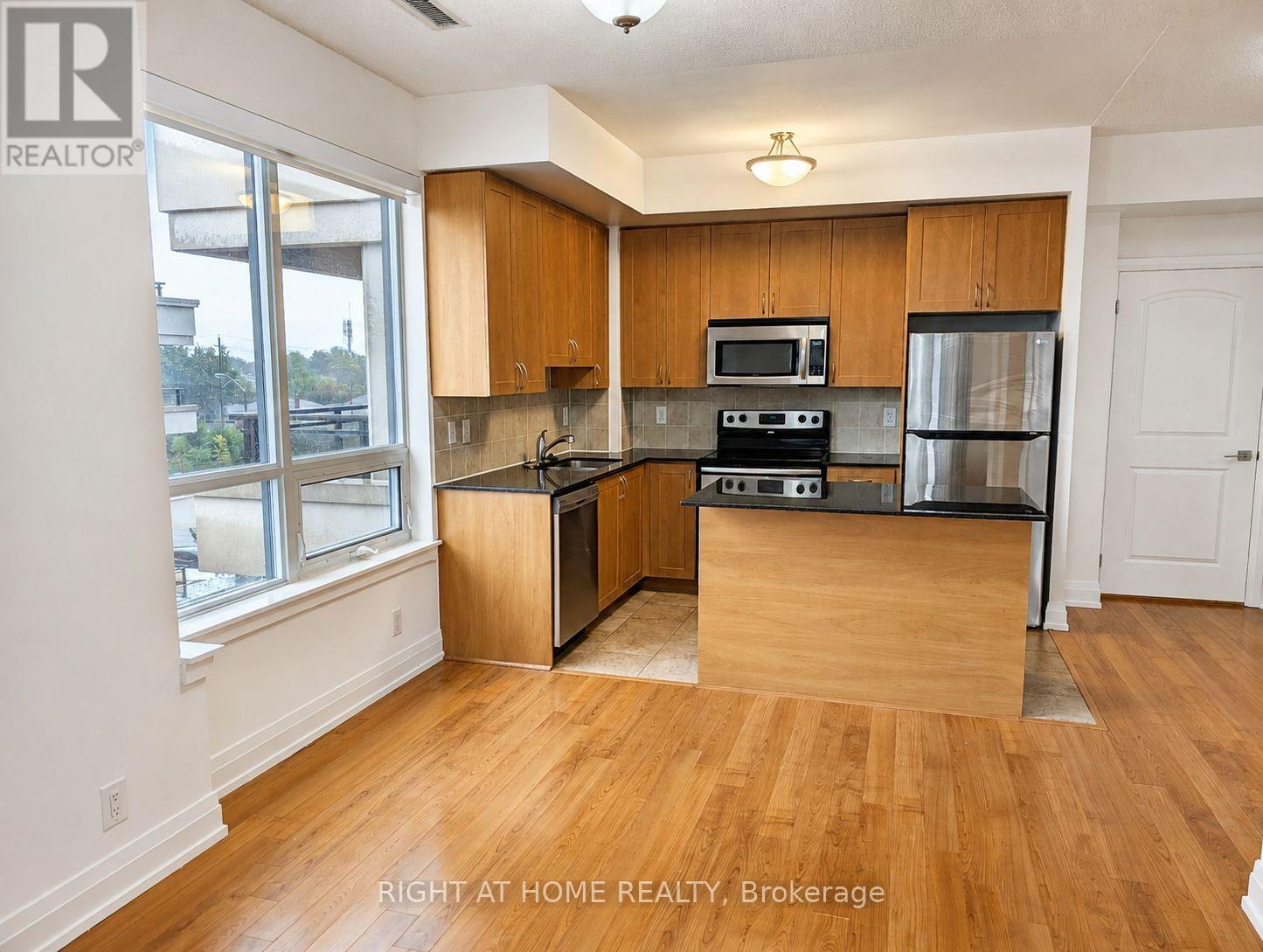 305 - 1060 Sheppard Avenue W, Toronto, Ontario  M3J 0G7 - Photo 10 - W13709308